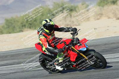 media/Dec-01-2025-Moto Forza (Mon) [[2daa91e15f]]/2-Intermediate Group/Session 4 Turn 9/